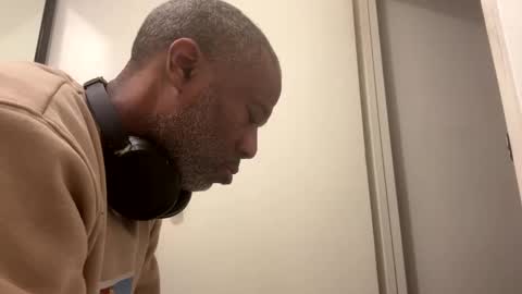 Snapshot of adick_ting chatting on February 2025 11:23:02 AM adick_ting online show from February 2025 11:23:02 AM