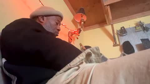 Snapshot of adick_ting chatting on February 2025 04:57:02 PM adick_ting online show from February 2025 04:57:02 PM