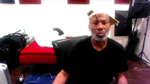 Snapshot of adick_ting chatting on February 2025 12:05:02 PM adick_ting online show from February 2025 12:05:02 PM