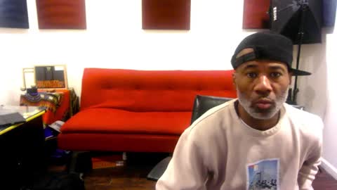 Snapshot of adick_ting chatting on November 2025 10:03:02 PM adick_ting online show from November 2025 10:03:02 PM