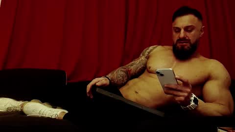 Adonis online show from December 2025 06:36:02 PM