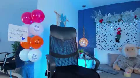 adonis_wb online show from November 2025 10:01:02 PM