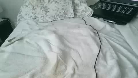 Snapshot of adonysse chatting on October 2025 08:22:01 AM adonysse online show from October 2025 08:22:01 AM