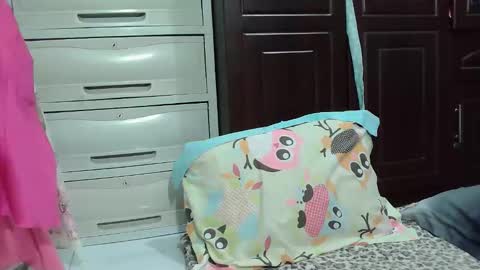 annelovesu online show from April 2026 02:18:02 PM