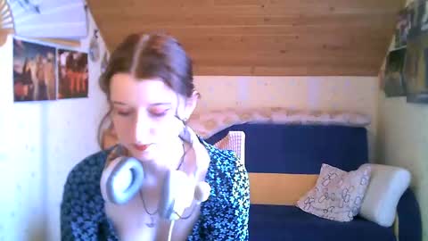 adorable_sparkle online show from February 2025 12:14:02 PM