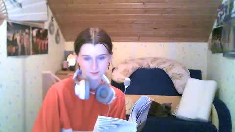 adorable_sparkle online show from February 2025 07:27:01 PM