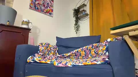 Queen Bunny online show from January 2025 08:02:01 PM