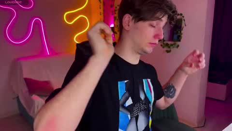 Snapshot of adrean_sofi chatting on February 2025 07:41:01 PM adrean_sofi online show from February 2025 07:41:01 PM