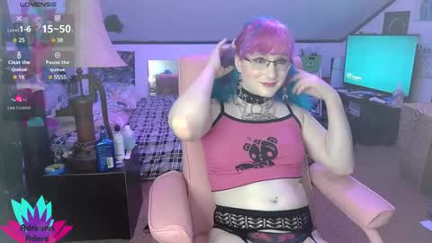 Snapshot of adreena_adore606 chatting on December 2024 10:30:02 PM Adreena Adore online show from December 2024 10:30:02 PM