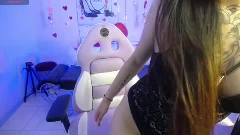 Adri  online show from March 2025 03:22:01 AM