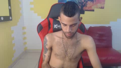 adri_sexboy online show from December 2024 05:22:01 PM