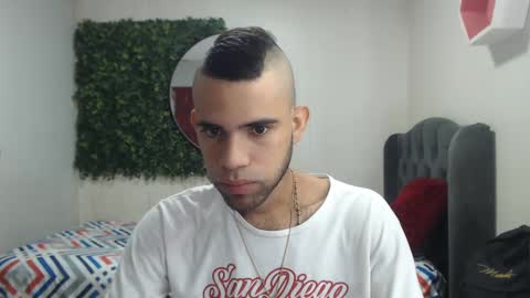 adri_sexboy online show from December 2024 01:18:02 PM