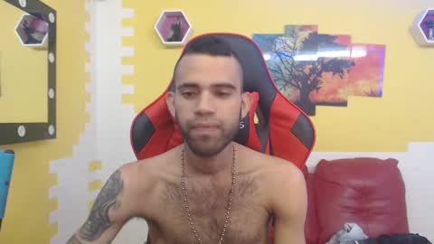 adri_sexboy online show from December 2024 05:48:01 PM