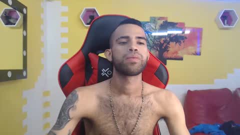 adri_sexboy online show from December 2024 12:50:02 PM