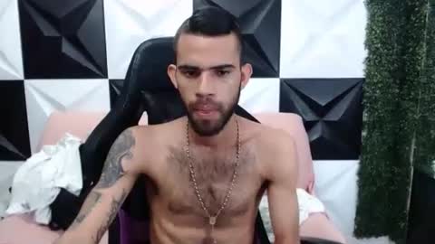 adri_sexboy online show from December 2024 04:57:02 PM