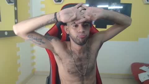 adri_sexboy online show from December 2024 04:19:02 PM