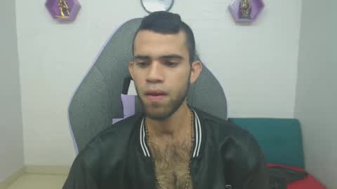 adri_sexboy online show from January 2025 01:08:01 PM