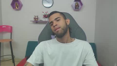 adri_sexboy online show from February 2025 03:47:01 PM