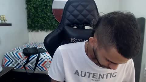 adri_sexboy online show from February 2025 12:49:02 PM