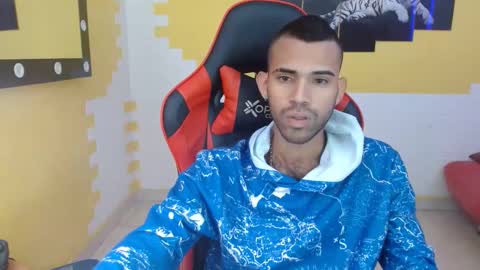 adri_sexboy online show from February 2025 04:04:02 PM