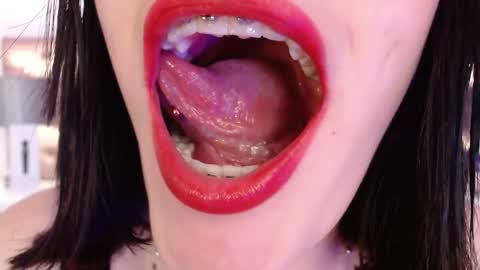 Adri online show from May 2026 03:58:01 AM