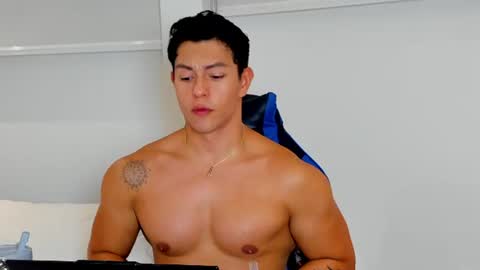 Adrian del Mar online show from June 2026 01:39:01 AM