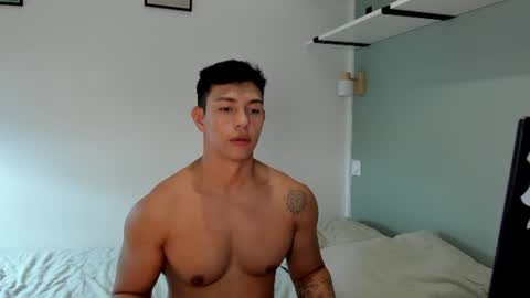 Snapshot of adrian_del_mar chatting on July 2026 10:11:01 AM Adrian del Mar online show from July 2026 10:11:01 AM