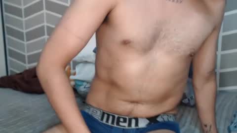 Snapshot of adrian_falcon chatting on July 2026 09:41:01 PM Adrian Falcon online show from July 2026 09:41:01 PM