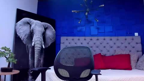 Snapshot of adrian_rae chatting on September 2025 12:32:01 AM online show from September 2025 12:32:01 AM