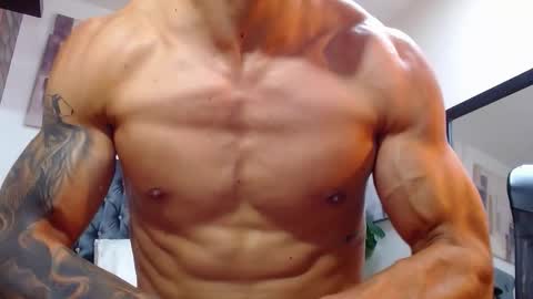 Snapshot of adrian_rae chatting on October 2025 06:37:01 PM online show from October 2025 06:37:01 PM