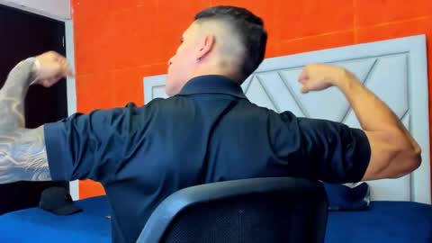 Snapshot of adrian_rae chatting on October 2025 06:08:02 PM online show from October 2025 06:08:02 PM