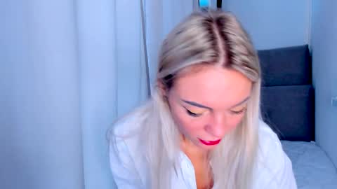 Adriana online show from February 2025 08:11:02 AM