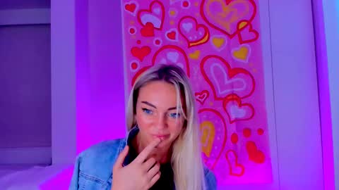 Adriana online show from February 2025 09:06:01 PM