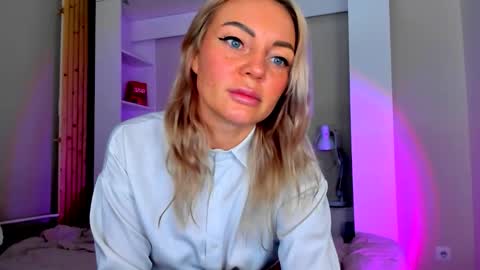 Adriana online show from February 2026 04:11:02 PM