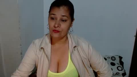 Adriana milf online show from October 2025 05:17:02 AM