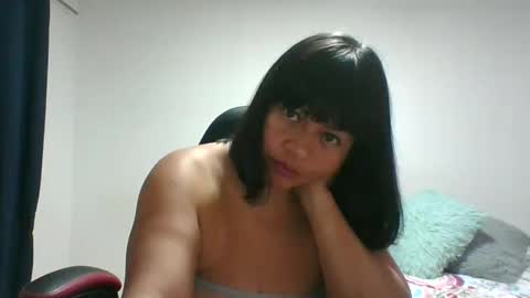 adrianagogo18 online show from November 2025 03:48:02 PM