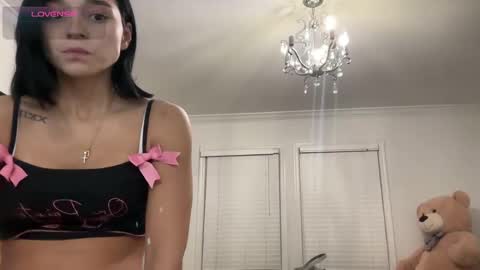 Snapshot of adriannarodriguez chatting on November 2025 12:42:02 AM Adrianna online show from November 2025 12:42:02 AM