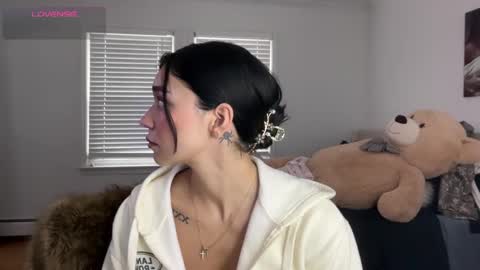 Snapshot of adriannarodriguez chatting on November 2025 04:39:01 PM Adrianna online show from November 2025 04:39:01 PM