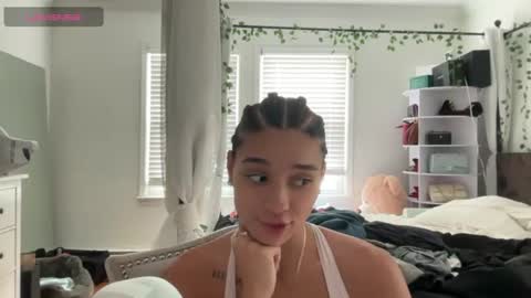 Snapshot of adriannarodriguez chatting on June 2026 06:39:01 PM Adrianna online show from June 2026 06:39:01 PM