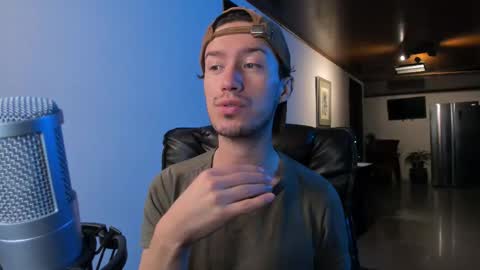 Adrian Williams online show from November 2025 11:21:02 PM