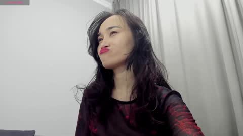 Aenie online show from December 2024 02:53:01 PM