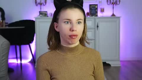 Snapshot of aelia_anara chatting on November 2025 03:30:02 AM Aelia online show from November 2025 03:30:02 AM