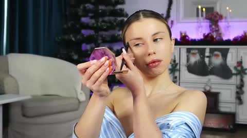 Snapshot of aelia_anara chatting on December 2025 06:30:02 AM Aelia online show from December 2025 06:30:02 AM