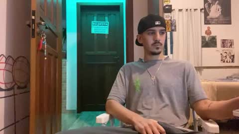 Snapshot of aelucius chatting on September 2025 01:39:02 AM Luci online show from September 2025 01:39:02 AM