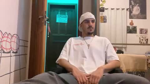 Snapshot of aelucius chatting on September 2025 01:53:01 AM Luci online show from September 2025 01:53:01 AM