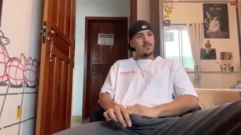 Snapshot of aelucius chatting on September 2025 08:45:02 PM Luci online show from September 2025 08:45:02 PM