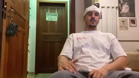 Snapshot of aelucius chatting on November 2025 02:11:02 AM Luci online show from November 2025 02:11:02 AM