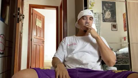 Snapshot of aelucius chatting on December 2025 06:06:01 PM Luci online show from December 2025 06:06:01 PM