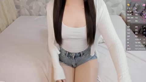 Emi online show from March 2026 12:48:01 AM