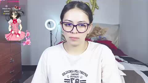 Snapshot of aeseelia chatting on June 2026 02:44:02 AM lia online show from June 2026 02:44:02 AM